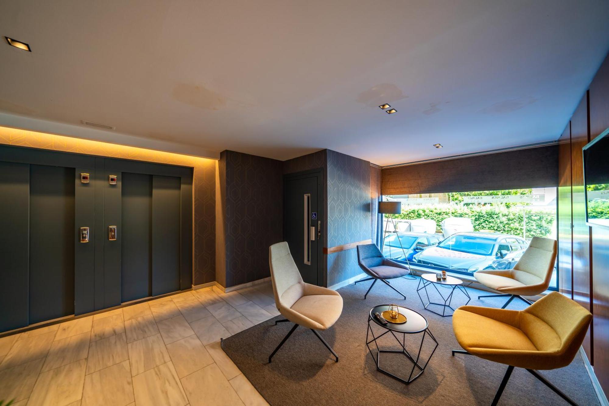 Hotel J. Balmes Vic Exterior photo